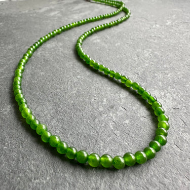BEAD NECKLACE WITH JADE