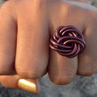 Brown color anodized aluminum wire wrap ring. 